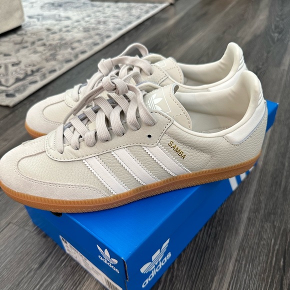 Adidas Samba Aluminum Shoes - Picture 2 of 4